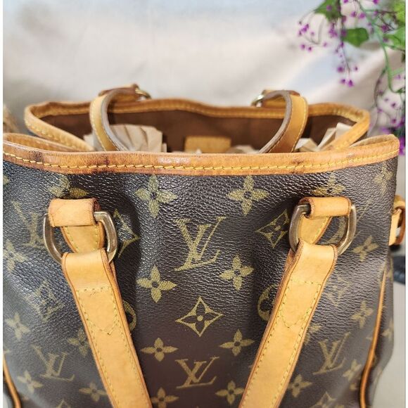 Authentic Louis Vuitton Monogram Batignolles Vertical W/ Dust Bag - Picture 9 of 17